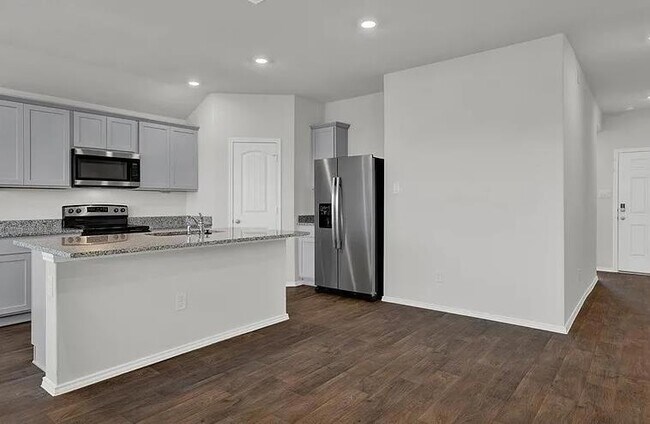 Building Photo - 320 Wirecrested Dr