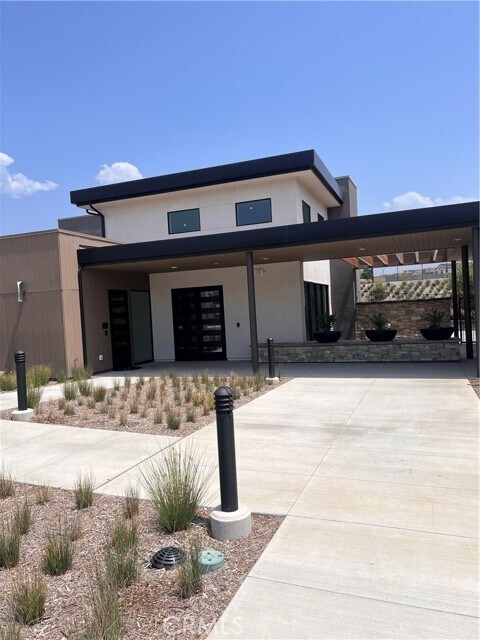 Building Photo - 16032 Sunny Ct