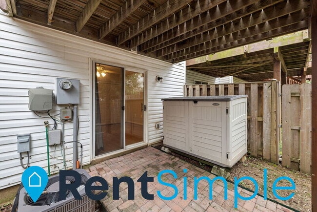 Building Photo - 14262 Newbern Loop