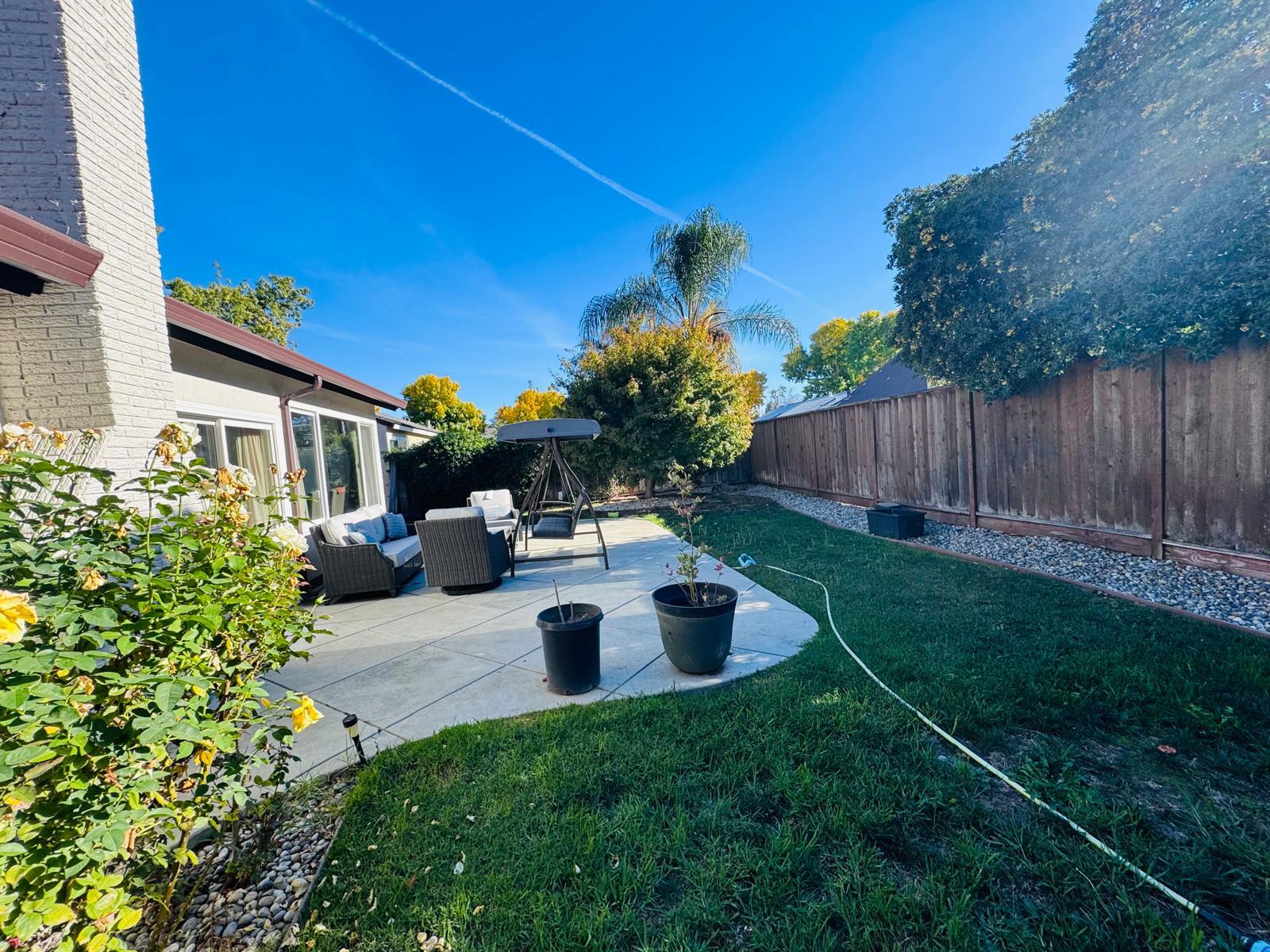 Building Photo - 7185 Via Colina