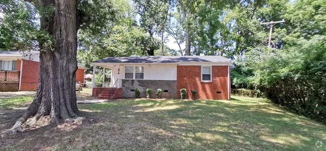 Building Photo - 514 Porter St
