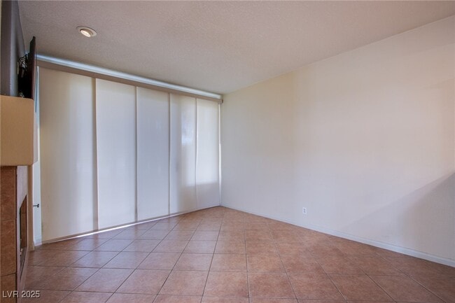 Building Photo - 5086 Mt Pleasant Ln