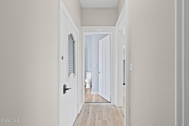 Building Photo - 821 23rd St