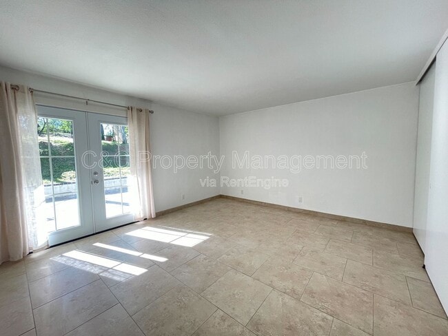 Building Photo - 851 Fulton Rd