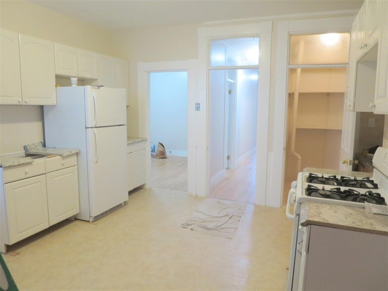 Building Photo - 72 Norfolk St