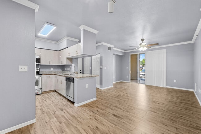 Primary Photo - 6410 Emerald Dunes Dr