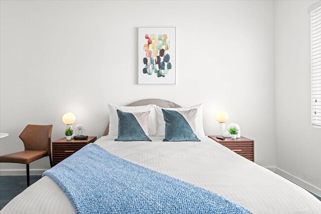 Building Photo - 1700 Alton Rd