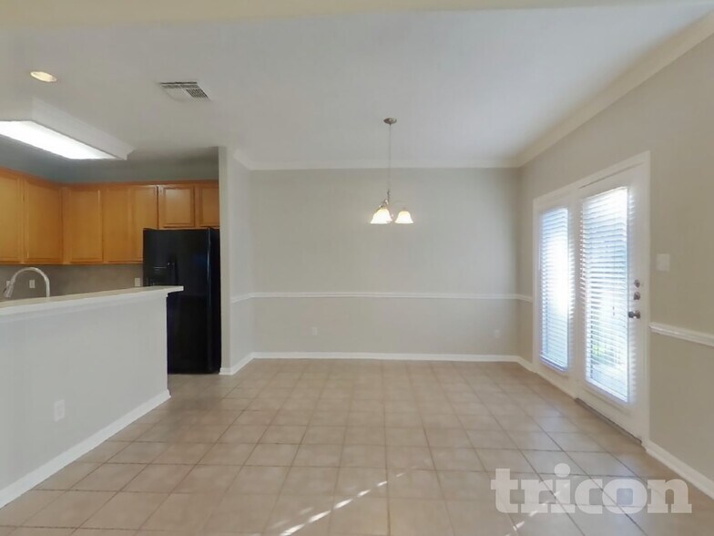 Building Photo - 2907 Crescent Star Rd