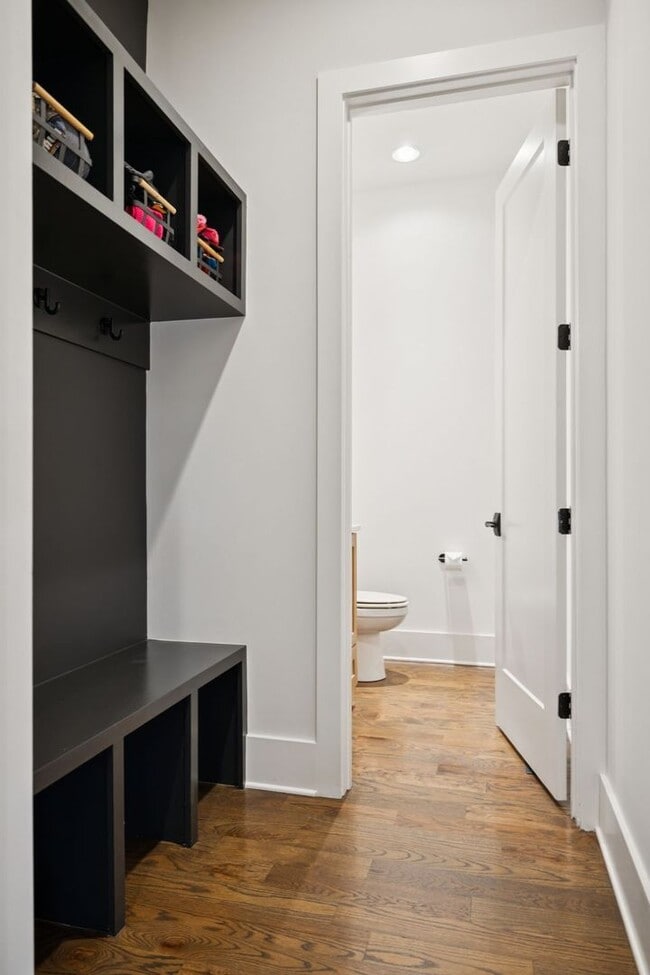 Building Photo - Experience elevated living in this beautifully crafted brick residence located in the heart of Ed...