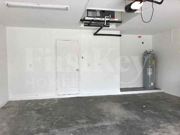 Building Photo - 708 Theodore Vail St E