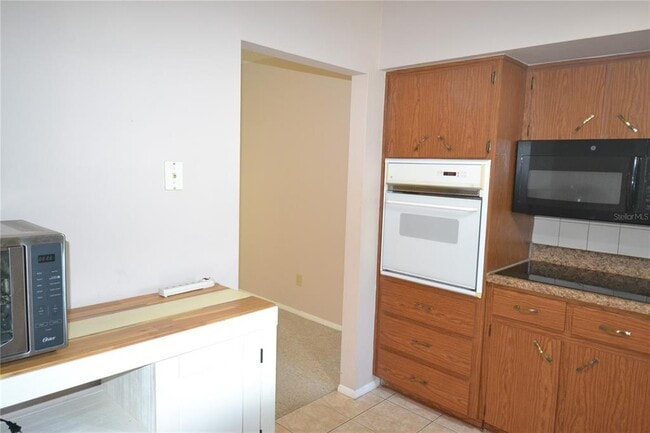 Building Photo - 2471 Sumatran Way