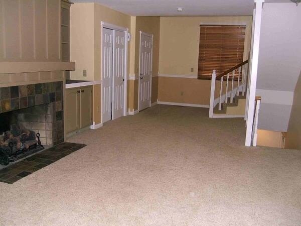 Building Photo - 2055 Old Falls Dr