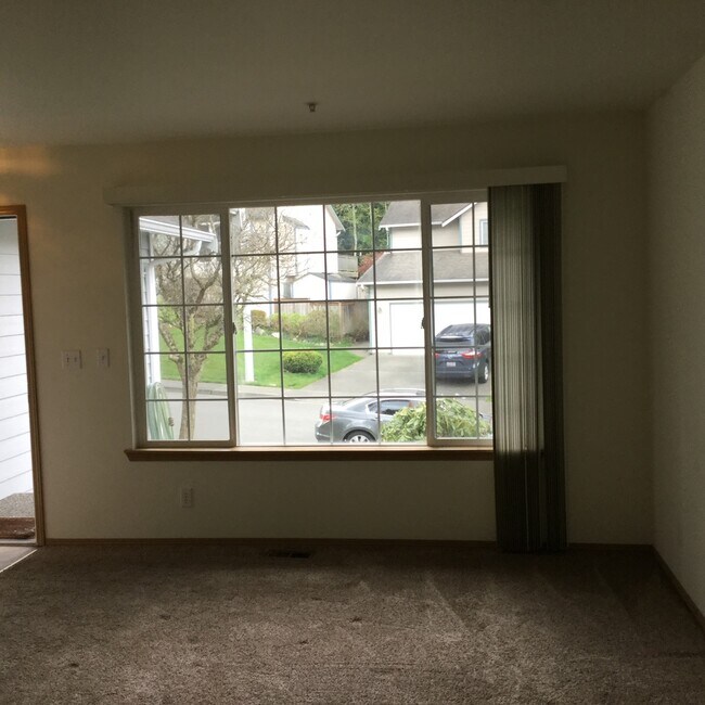 Building Photo - Spacious 3-Bed, 2-Bath Home with Private Yard & Rec Room – Great Location!