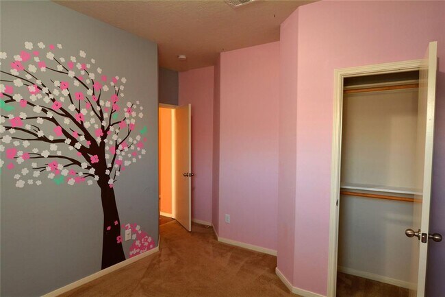 Building Photo - 9303 Daisy Cove Ln