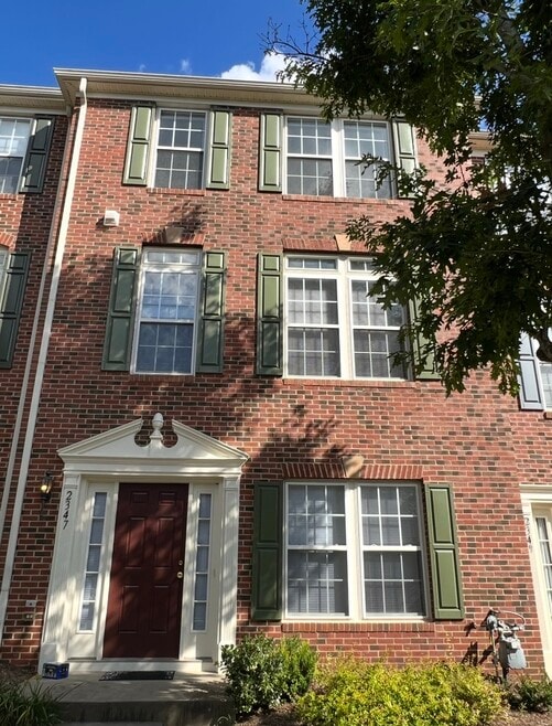 Building Photo - 2347 Abington Dr