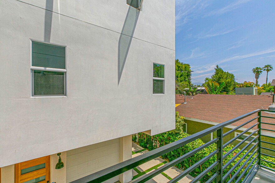 Building Photo - 10851 1/2 Otsego St