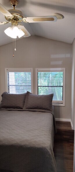 Building Photo - 10815 Ani Cir