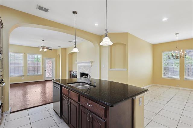 Building Photo - 304 Sir Brine Dr