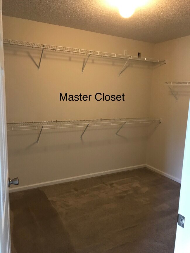 Master Closet - 110 Creekside Cir
