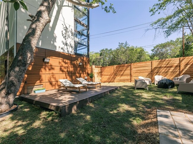 Building Photo - 2806 Geronimo Trail