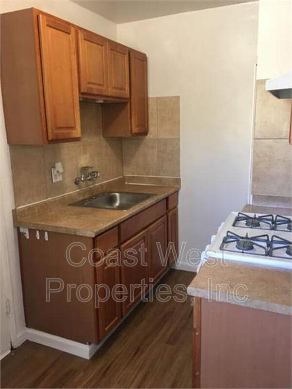 Building Photo - 3904 Witherby St