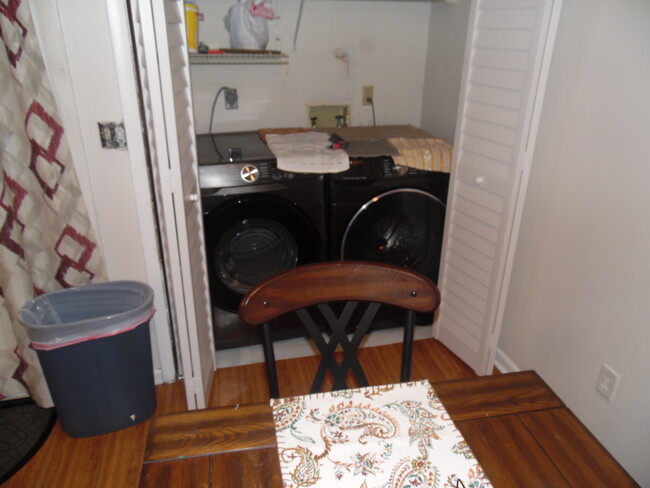 Dining Area - 153 Lakeview Dr