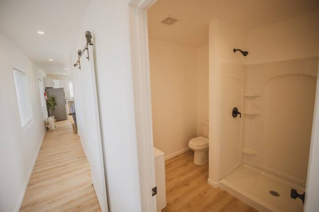 Building Photo - 104 Northside Dr