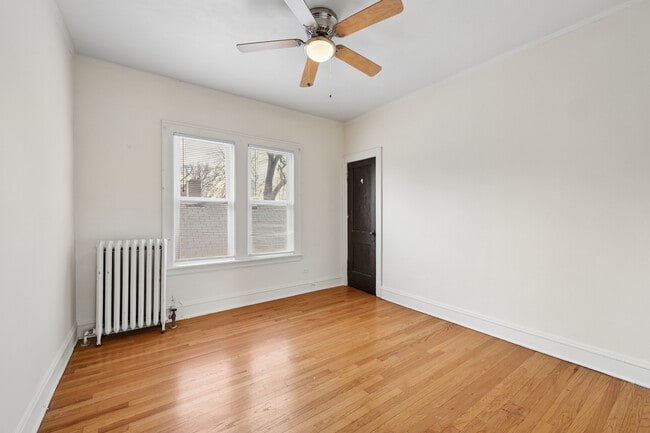 Building Photo - 10226 S Charles St