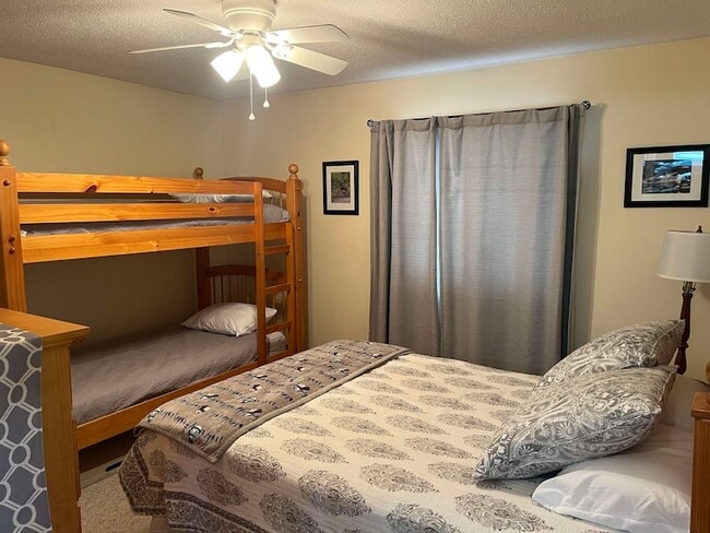 Building Photo - 24 Harmony Ln