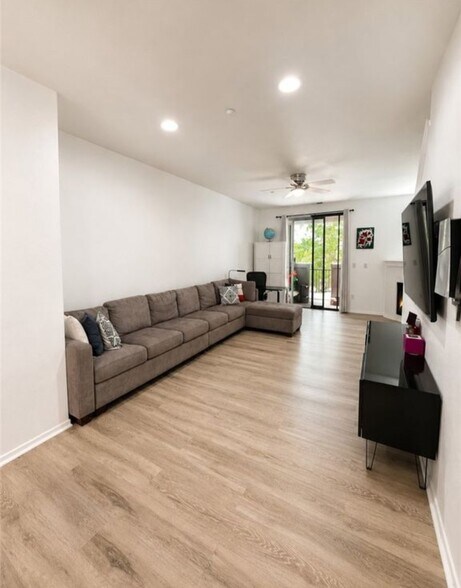 Building Photo - 1572 Hackberry Pl