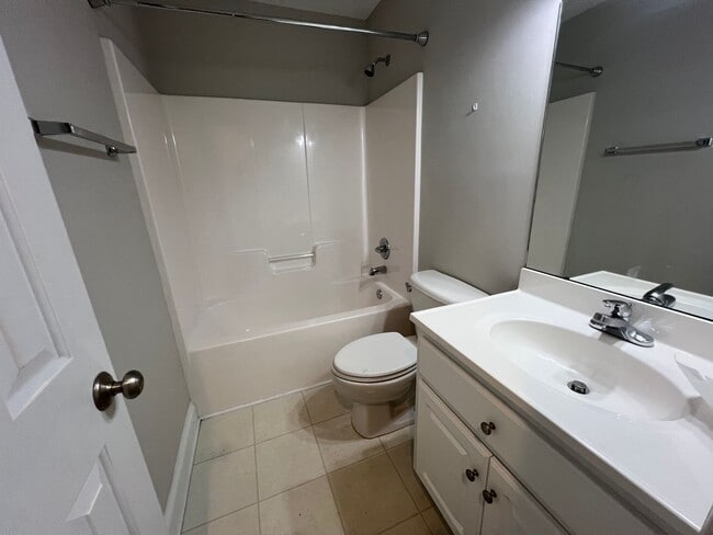 Building Photo - Elegant 3 Bedroom, 2 Bath Rental Home in Creedmoor