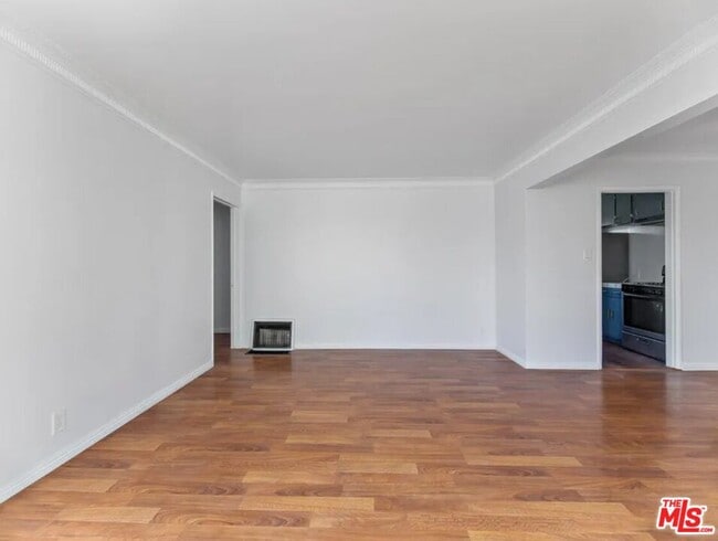 Building Photo - 5913 Overhill Dr