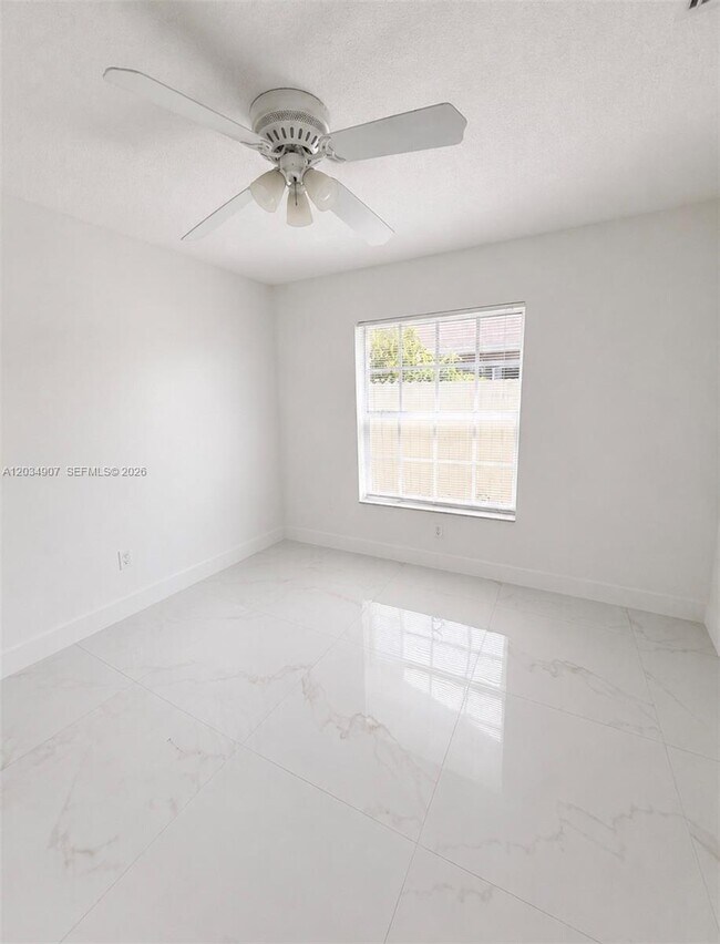 Building Photo - 13220 SW 86th Ln