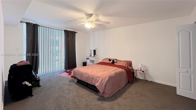 Building Photo - 1200 Brickell Bay Dr