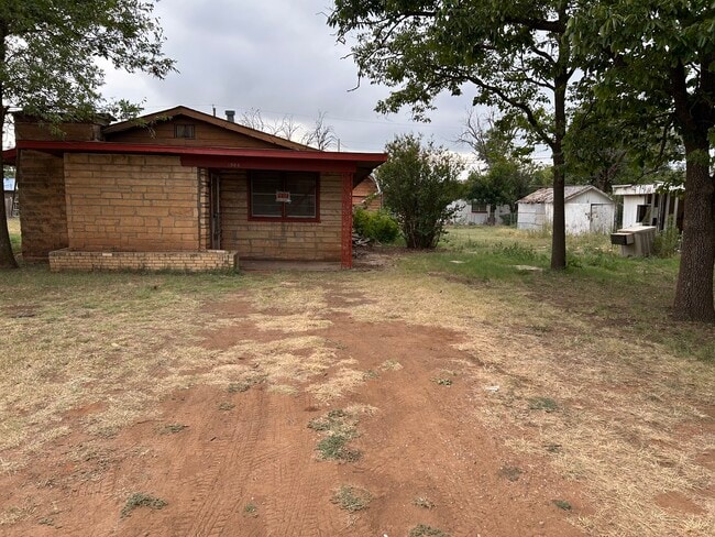 Building Photo - 1504 N 11th St