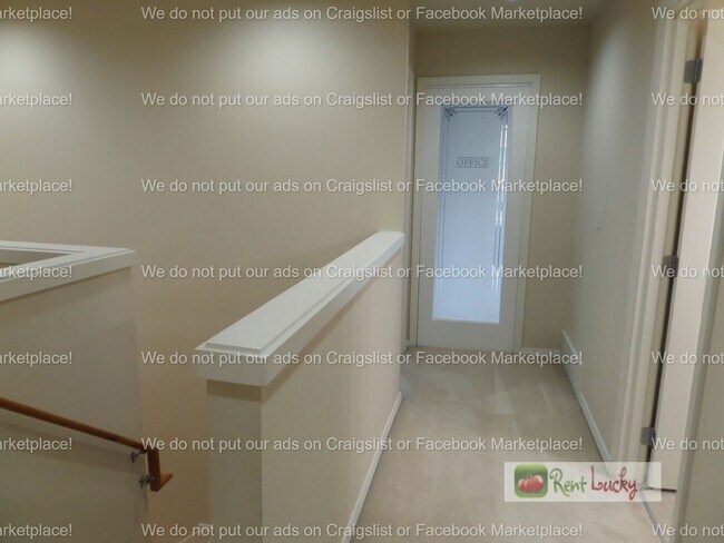 Building Photo - Meticulously Maintained 4-Bedroom Home in Sought-After Bothell Location!