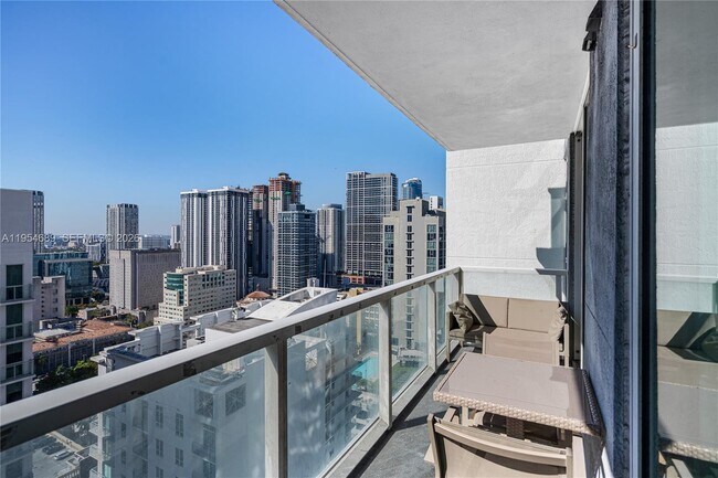 Building Photo - 253 NE 2nd St