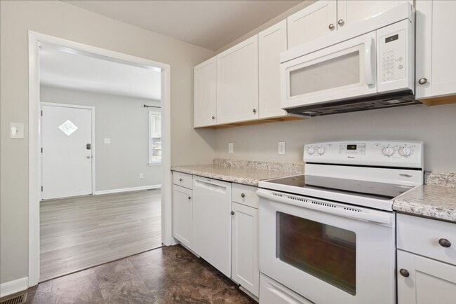 Building Photo - Big Bethel Heights - Hampton