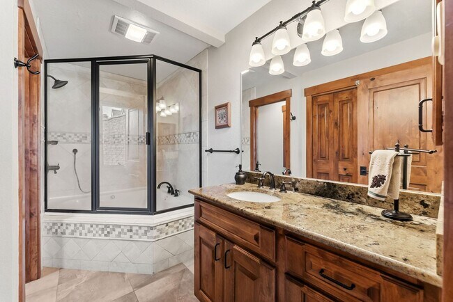 Building Photo - Breck 3-bedroom home with views! 4-6