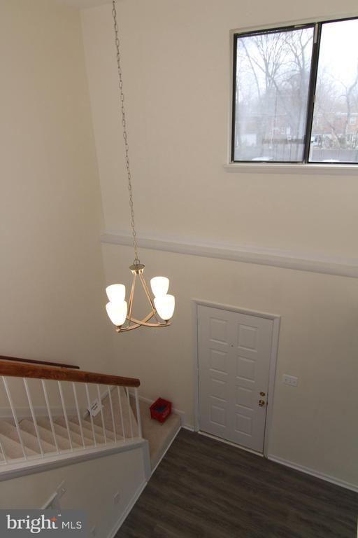 Building Photo - 9008 Sandalwood Dr