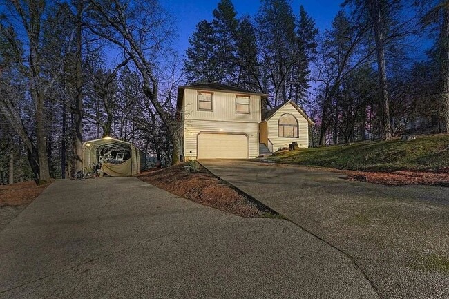 Primary Photo - Beautiful 3BR/3BA Home on 1 Acre in Gated ...