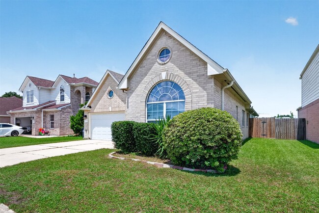 Building Photo - 9241 Clearwood Landing Blvd