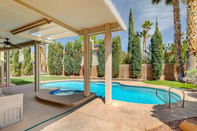 Building Photo - Gorgeous 4 Bedroom, 2 Story Home with a Beautiful Pool in the Lakes!