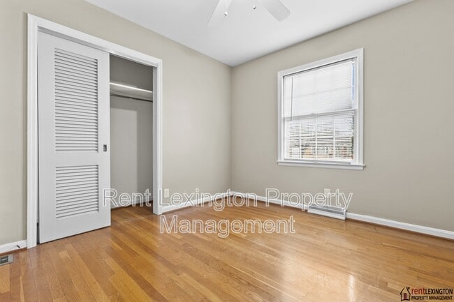 Building Photo - 1036 Whitehall Pl