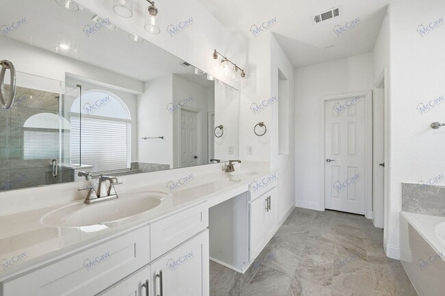 Building Photo - 6700 Palmdale Ln