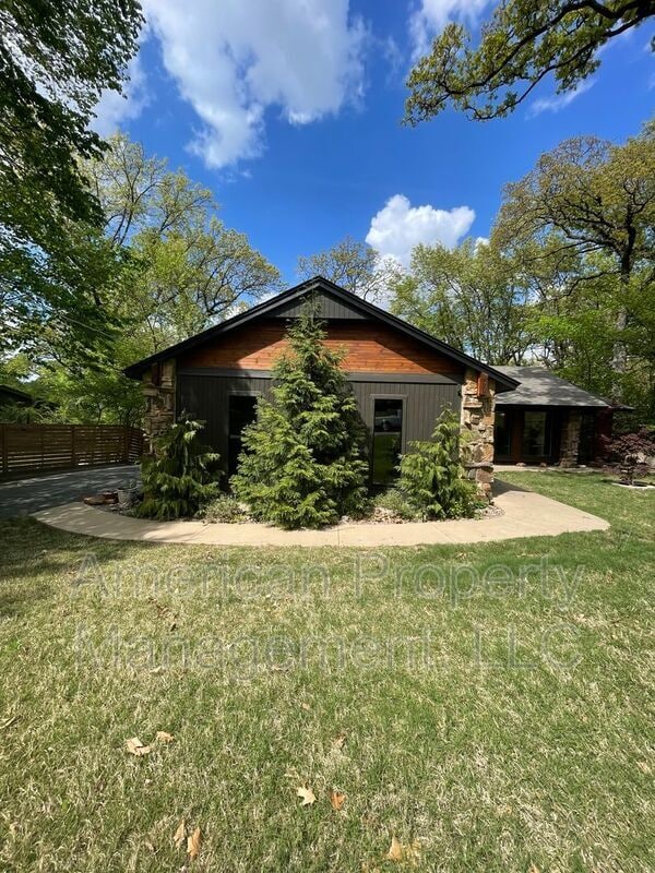 Building Photo - 3711 E 108th St