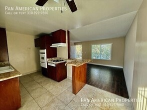 Building Photo - 326 S Gerhart-#10