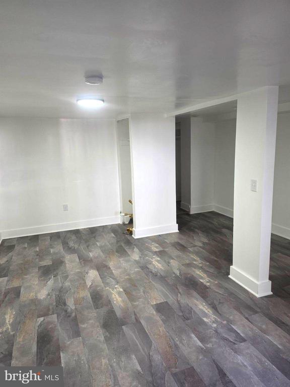 Building Photo - 1204 Monroe St NW