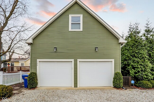 Building Photo - 140 N Main St