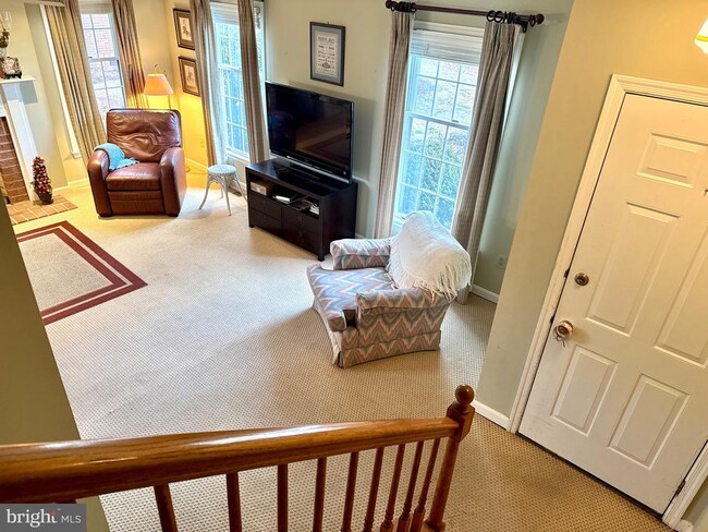 Building Photo - 102 Jl Thompson Dr